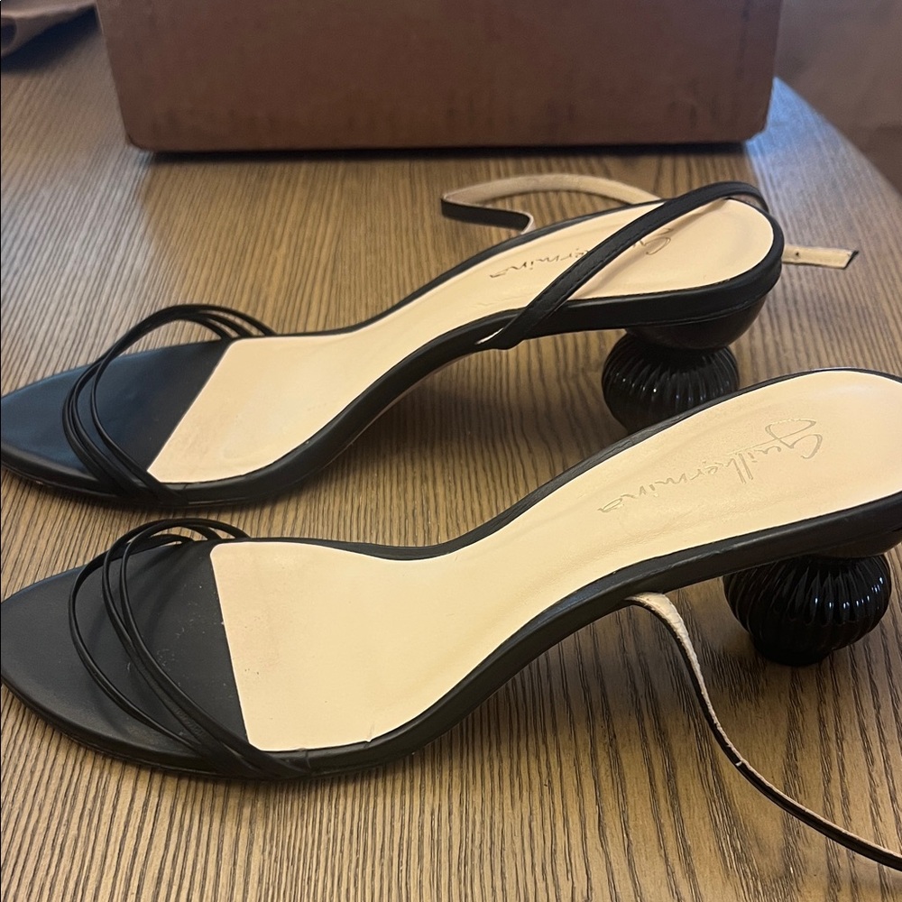 GUILHERMINA black leather round double tier heels, ankle straps 7 US 38 EUR - Picture 4 of 7